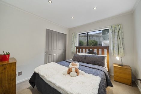 Photo of property in 5 Lambert Way, Paraparaumu, 5032