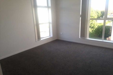 Photo of property in 63 Phar Lap Crescent, Takanini, 2112