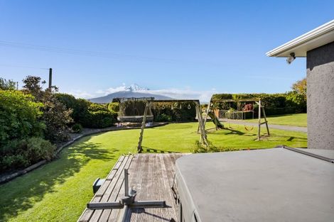 Photo of property in 2775 Eltham Road, Te Kiri, Opunake, 4682