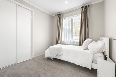 Photo of property in 2 Makaka Lane, Silverdale, 0932