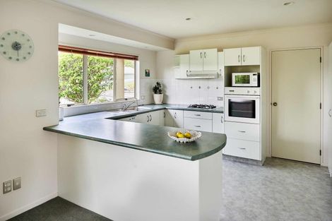 Photo of property in 98 Samwell Drive, Whitby, Porirua, 5024