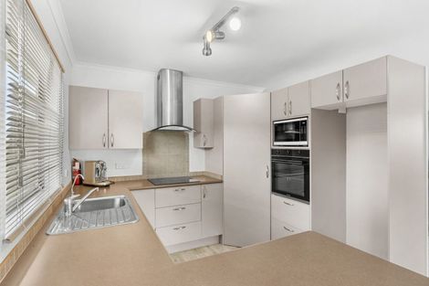 Photo of property in 16 Kedge Drive, Mangawhai, 0505