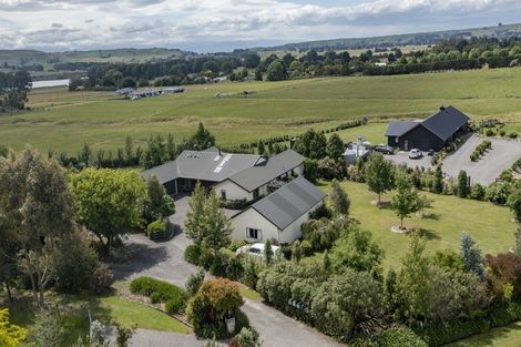 Photo of property in 346 Porangahau Road, Waipukurau, 4282