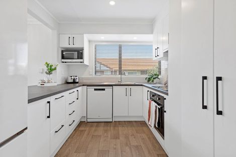 Photo of property in 13 Tupaea Place, Otumoetai, Tauranga, 3110