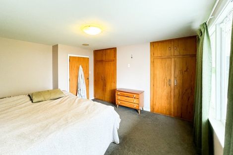 Photo of property in 1 Ostend Place, Avonhead, Christchurch, 8042