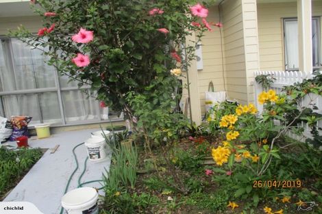 Photo of property in 11/3 Hulme Place, Henderson, Auckland, 0612