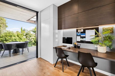 Photo of property in 24 Park Rise, Campbells Bay, Auckland, 0630