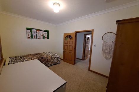 Photo of property in 13 Regent Street, Hawera, 4610