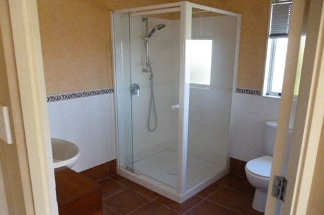 Photo of property in 16 Dairyland Drive, East Tamaki Heights, Auckland, 2016