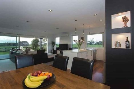 Photo of property in 407 Tikorangi Road East, Tikorangi, Waitara, 4383