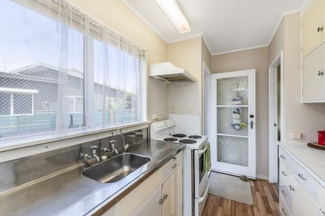 Photo of property in 20 Matai Street, Waikanae, 5036