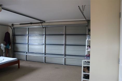 Photo of property in 13 Exotic Place, Massey, Auckland, 0614