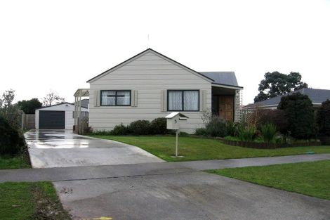 Photo of property in 5 Peppertree Glade, Kelvin Grove, Palmerston North, 4414