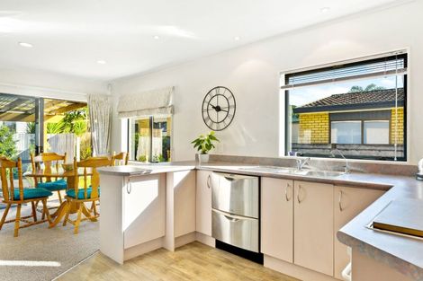 Photo of property in 8 Elizabeth Street, Orewa, 0931