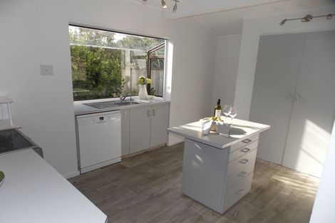 Photo of property in 16 Willowstream Grove, Cloverlea, Palmerston North, 4412