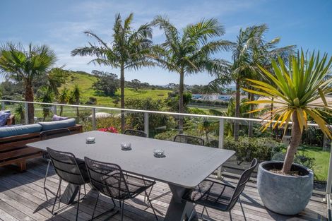 Photo of property in 2a Bayside Drive, Coopers Beach, 0420