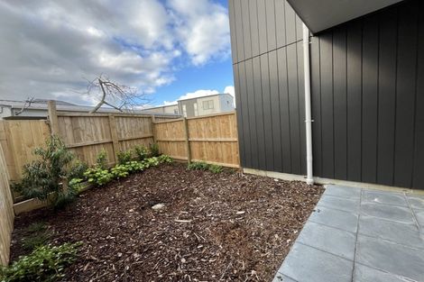 Photo of property in 53 Paetai Lane, Te Atatu Peninsula, 0610