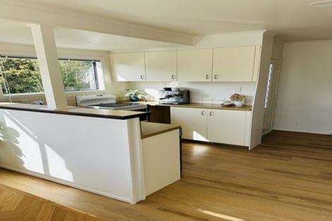 Photo of property in 5 Nikau Street, Inglewood, 4330