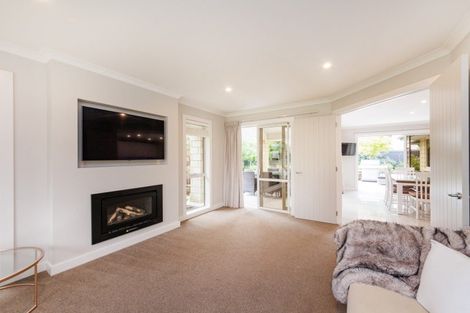 Photo of property in 9 Riverstone Grove, Hokowhitu, Palmerston North, 4410