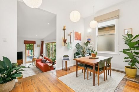 Photo of property in 5 Carrington Street, Mount Cook, Wellington, 6021