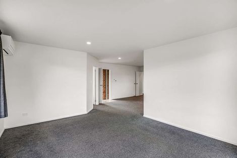 Photo of property in 18 Chic Gardens, Parakai, 0830