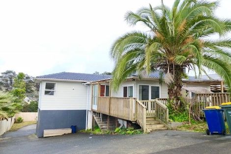 Photo of property in 19 Cheval Drive, Totara Vale, Auckland, 0629