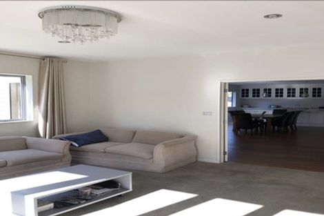 Photo of property in 41 Nimstedt Avenue, Oteha, Auckland, 0632