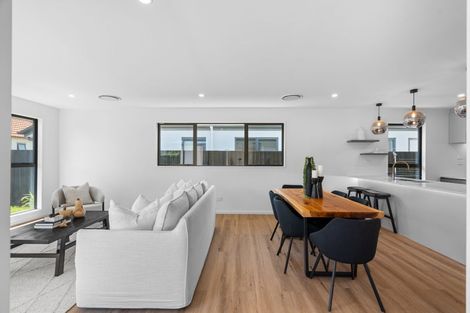 Photo of property in 7 Grebe Place, Wigram, Christchurch, 8042