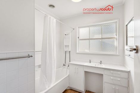 Photo of property in 3 Shortland Place, Havelock North, 4130