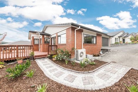 Photo of property in 59 South Kensington Way, Henderson, Auckland, 0612
