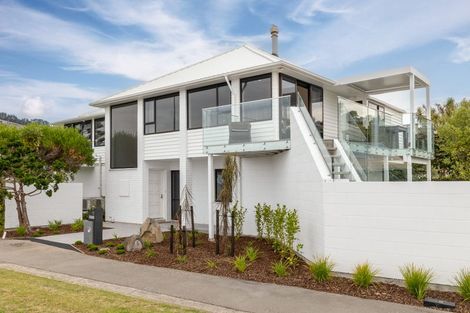Photo of property in 11 Beachville Road, Redcliffs, Christchurch, 8081