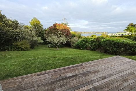 Photo of property in 12 Tindalls Bay Road, Tindalls Beach, Whangaparaoa, 0930