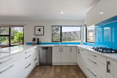 Photo of property in 60 Abilene Crescent, Churton Park, Wellington, 6037