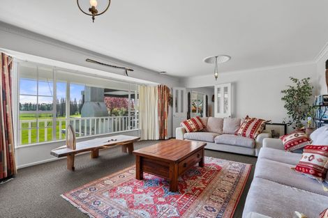 Photo of property in 2 Lees Pakaraka Road, Te Ore Ore, Masterton, 5886