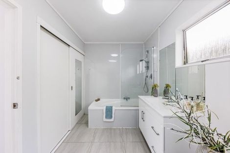 Photo of property in 10/41 Anzac Road, Browns Bay, Auckland, 0630