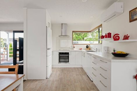 Photo of property in 32 Nikau Street, Stoke, Nelson, 7011