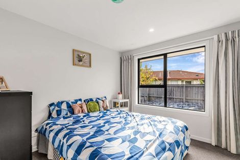 Photo of property in 2/49 Shannon Place, Belfast, Christchurch, 8051