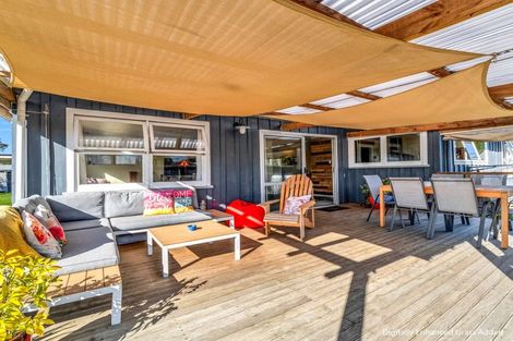 Photo of property in 37 Kawaha Point Road, Fairy Springs, Rotorua, 3015