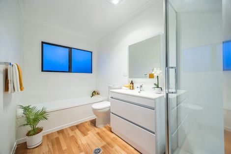 Photo of property in 1/4 Charlenne Close, Ranui, Auckland, 0612