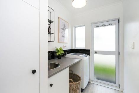 Photo of property in 3 Ferry Street, Foxton Beach, Foxton, 4815