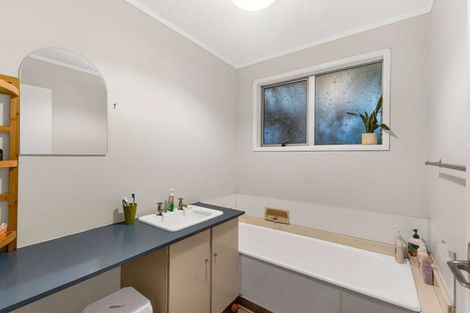 Photo of property in 42 Omata Road, Marfell, New Plymouth, 4310