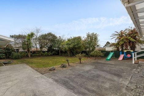 Photo of property in 13 Bowen Street, Levin, 5510