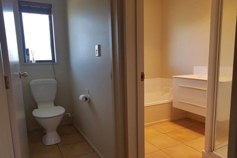 Photo of property in 63 Parade Court, Addington, Christchurch, 8024