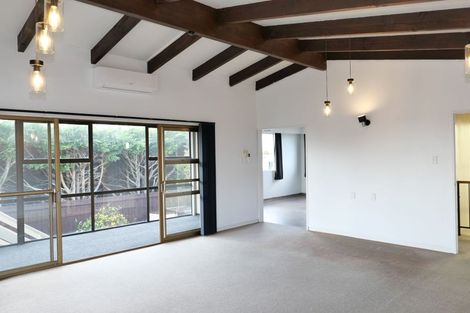 Photo of property in 2/10 Watson Drive, Paraparaumu Beach, Paraparaumu, 5032