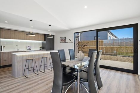 Photo of property in 5 Merivale Avenue, Wanaka, 9305