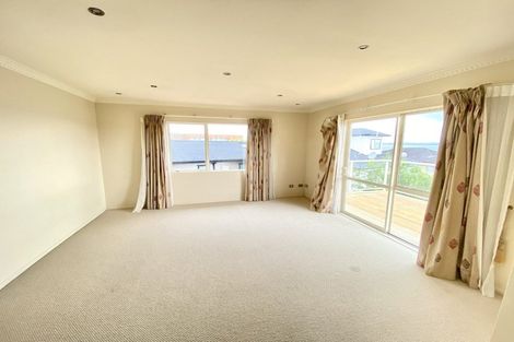 Photo of property in 7 Kawai Rise, Te Atatu Peninsula, Auckland, 0610