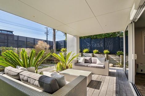 Photo of property in 60 Karewa Parade, Papamoa Beach, Papamoa, 3118