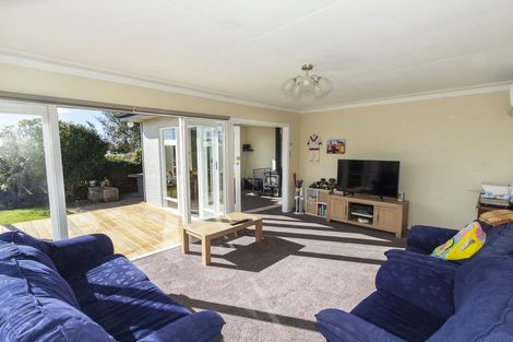 Photo of property in 76 Awamoa Road, Holmes Hill, Oamaru, 9401