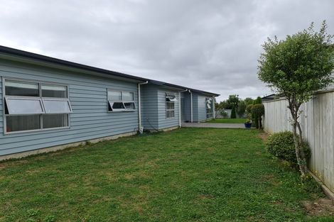 Photo of property in 90b/1 Endeavour Drive, Whitby, Porirua, 5024