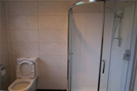 Photo of property in 36 Taipari Road, Te Atatu Peninsula, Auckland, 0610